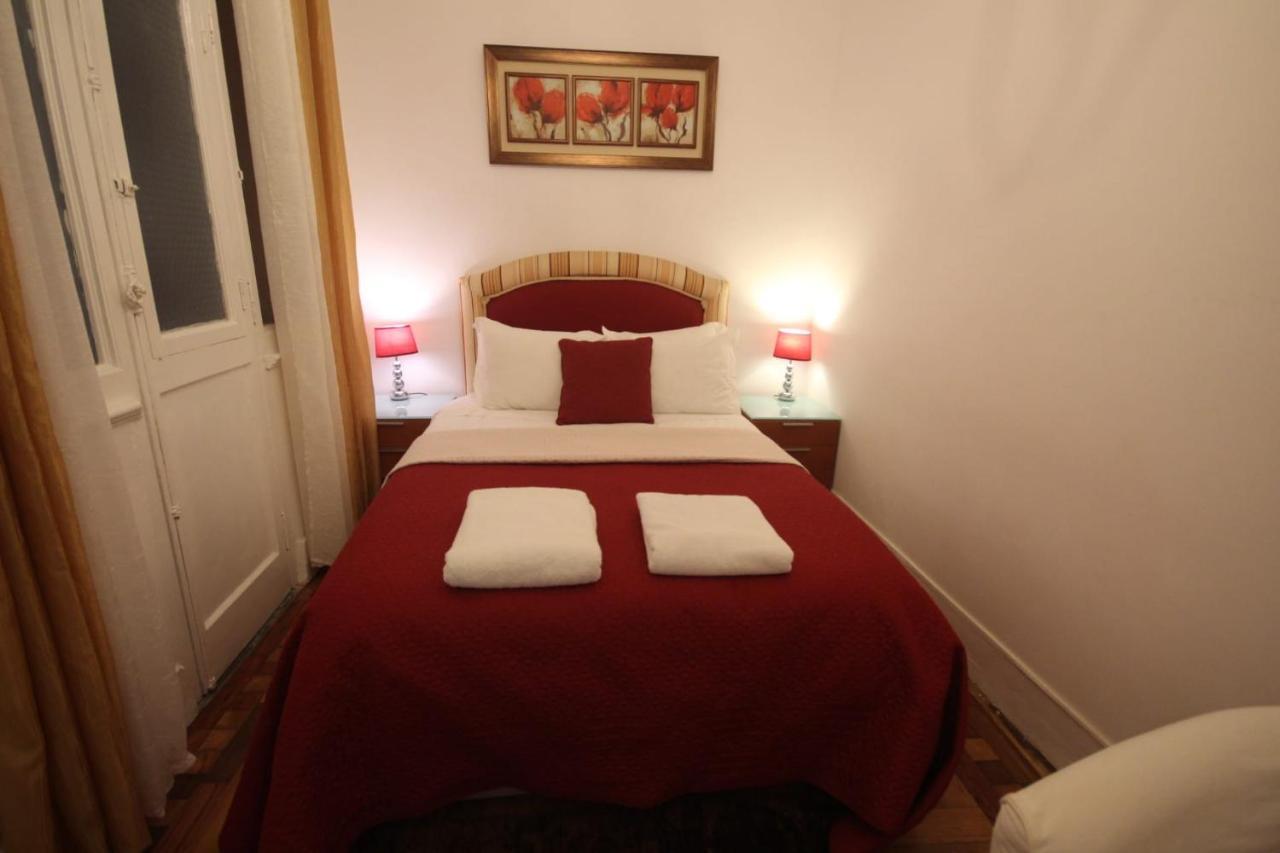 Gæstehus Bordeaux M1 R3 - & Comfortable Double With Private Patio & Shared Bathroom Lisboa